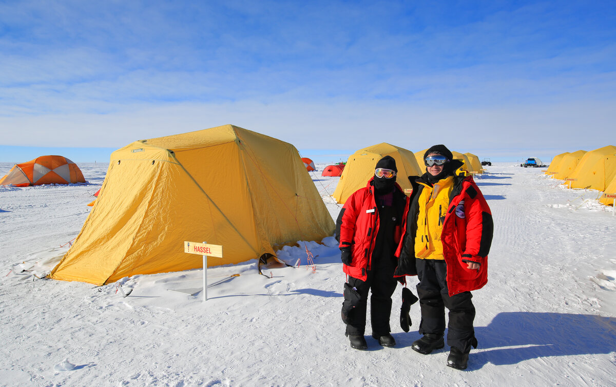 Guests take a photo at ALE South Pole Camp