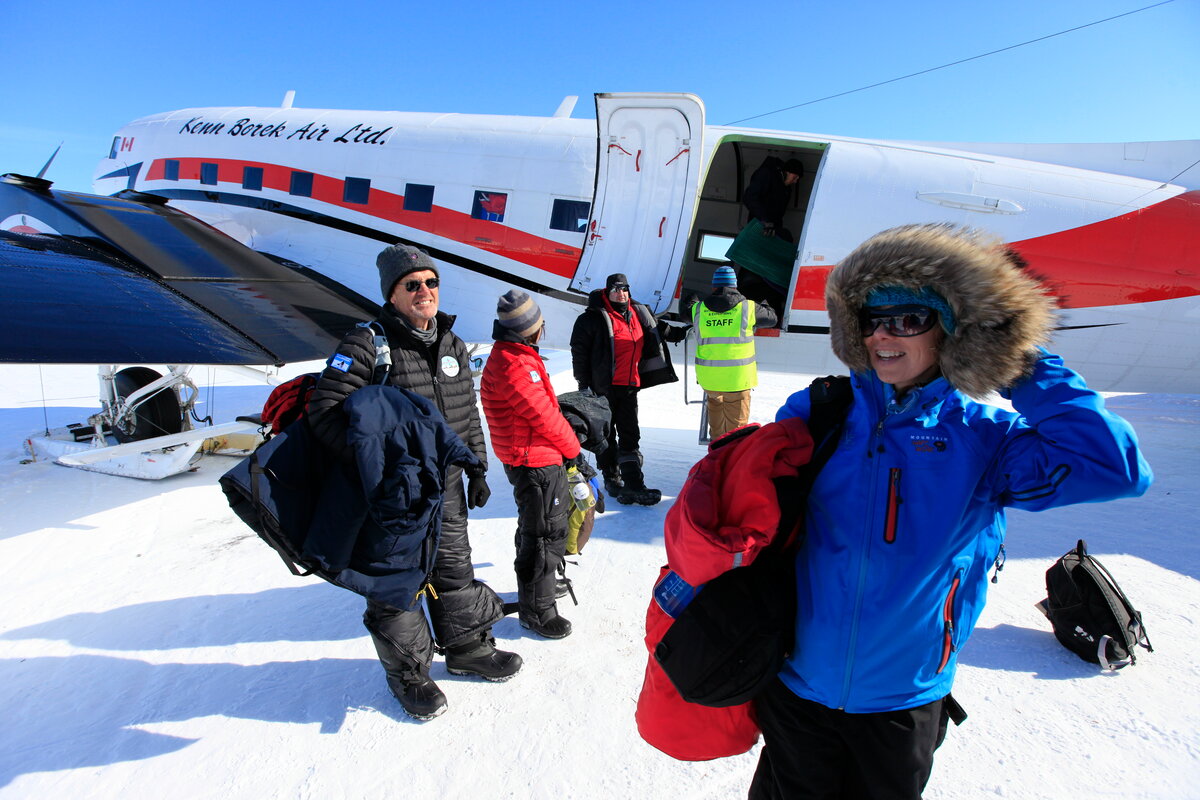 Guests de-plane at the South Pole